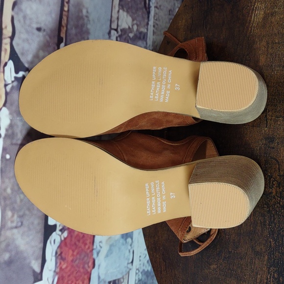 Anthropologie Silent D \